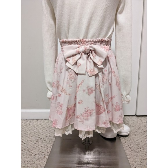 Liz Lisa parasol sukapan (skort, skirt with built in shorts) in pink - Picture 6 of 7